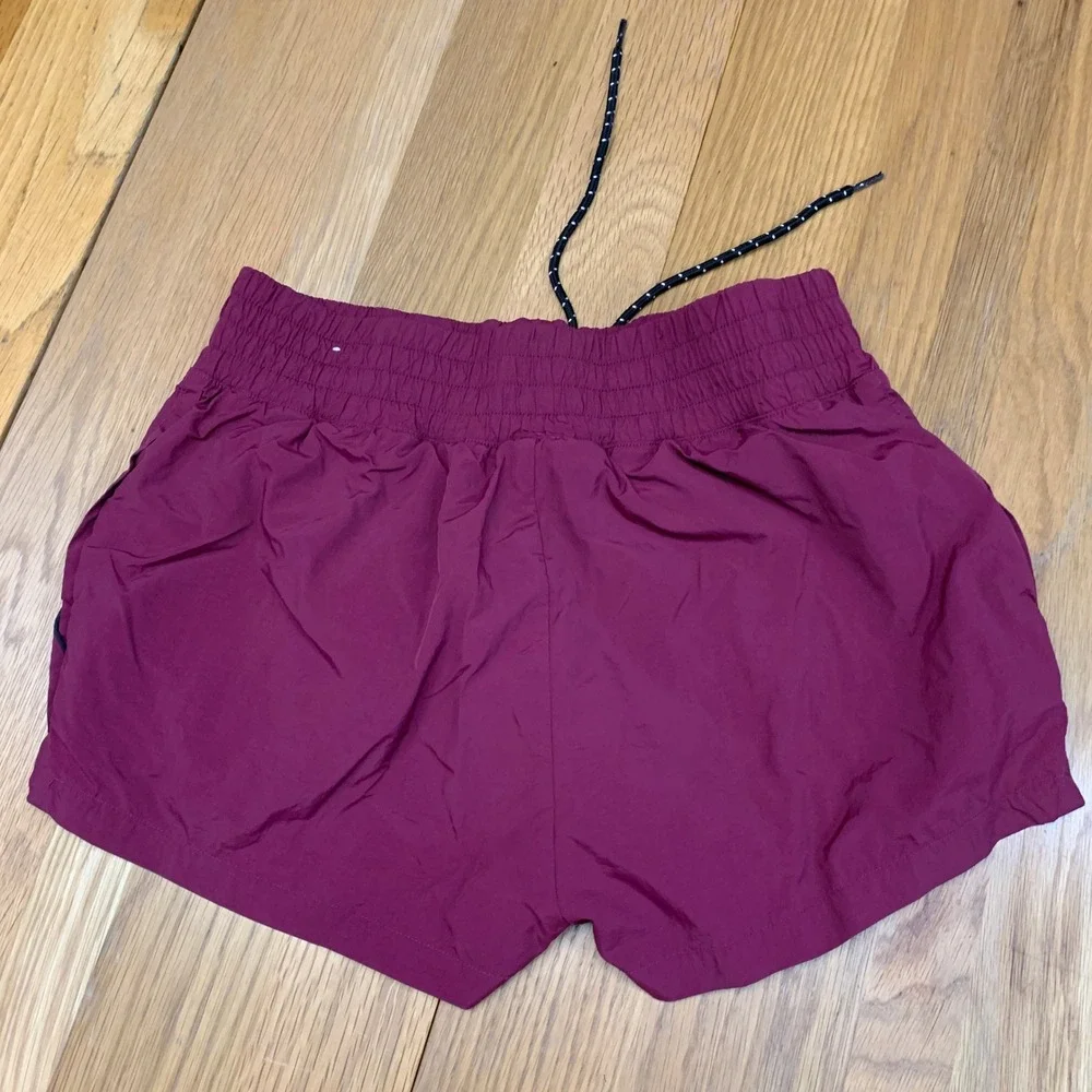 Pink‎ Victoria's Secret Maroon Lace Up Smocked Waist Running Shorts Size Small